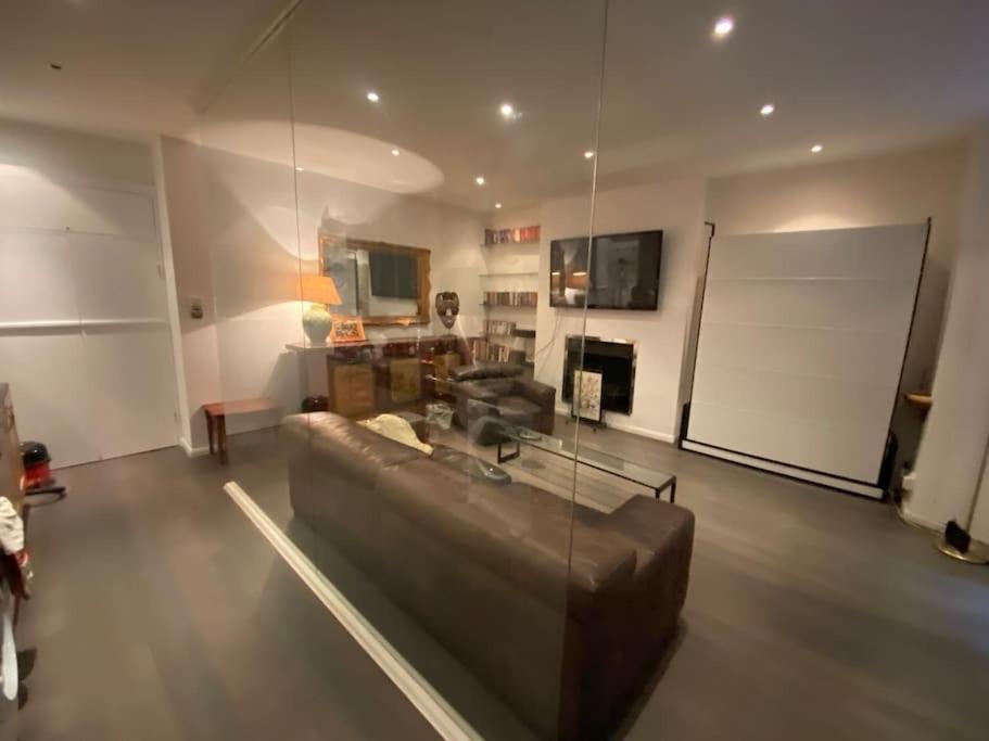Large Studio Flat In Kensington Londyn Zewnętrze zdjęcie